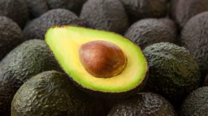 Los huesos de aguacate podrían ayudar en el tratamiento de las enfermedades de la piel