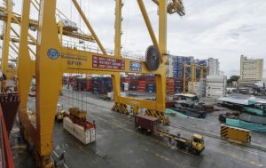 Exportaciones colombianas cayeron 21% en octubre, según el Dane