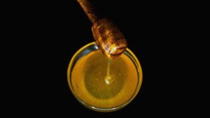Científicos crean una miel vegana: no necesita abejas