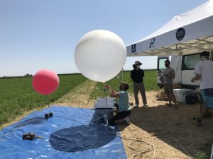 España: equipos científicos instalan controles para medir la evaporación en los cultivos