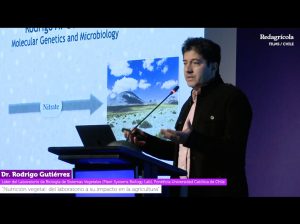 “Nutrición vegetal: del laboratorio a su impacto en la agricultura”