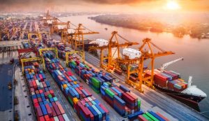 Crisis logística lleva a que agricultores chilenos cedan presencia en China ante Perú