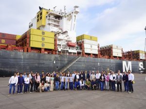 Realizan el primer envío directo de frutas desde el puerto de Paracas a EE.UU. y Europa