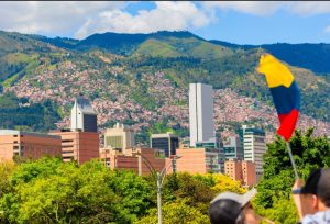 Araya & Cía Abogados fortalece su presencia en Sudamérica con la apertura de su oficina en Colombia
