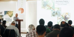 Seminario especializado en nogales reunió a expertos internacionales y nacionales en Chile