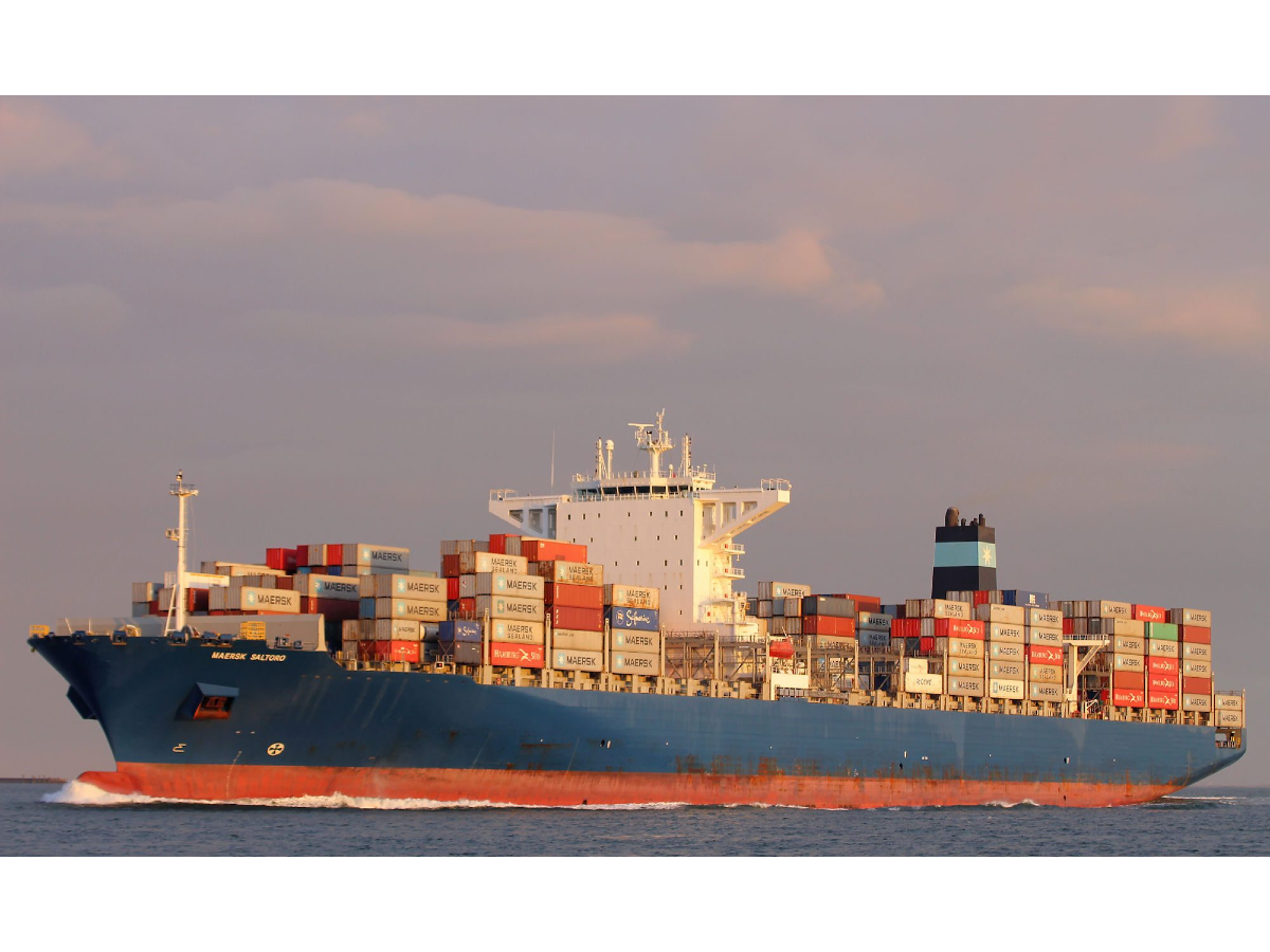 Maersk informa trabajos de reparación en buque del Cherry Express que ...