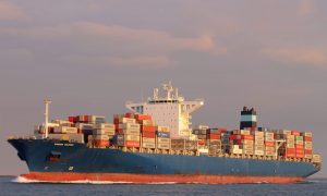 Qué hacer con las 5 millones de cajas de cerezas que llegaron después de viajar casi 60 días a China
