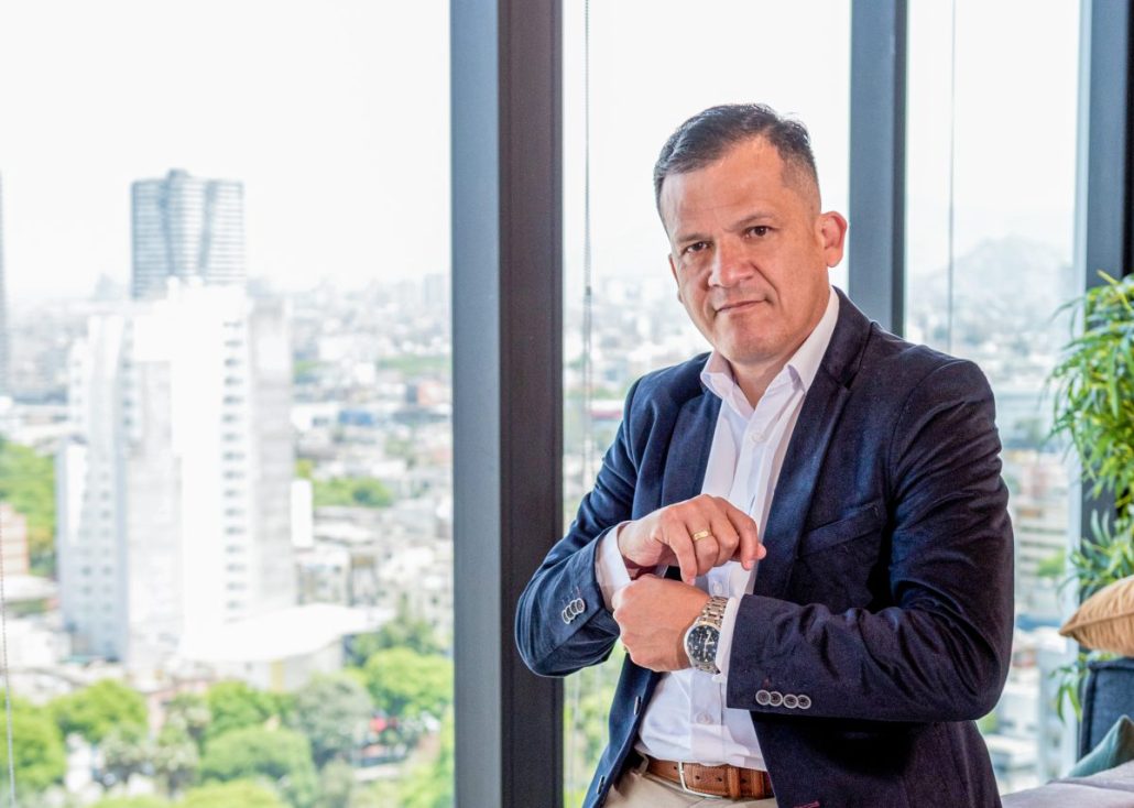 Alejandro Proaño, gerente comercial de Water Partners.