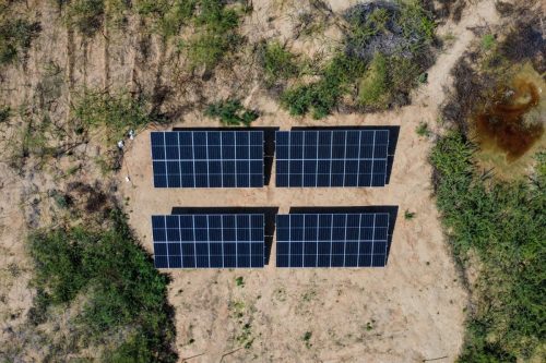 Riego solar gana espacio en el banano orgánico del norte