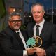 Mario Schindler recibe histórica distinción de la International Seed Federation